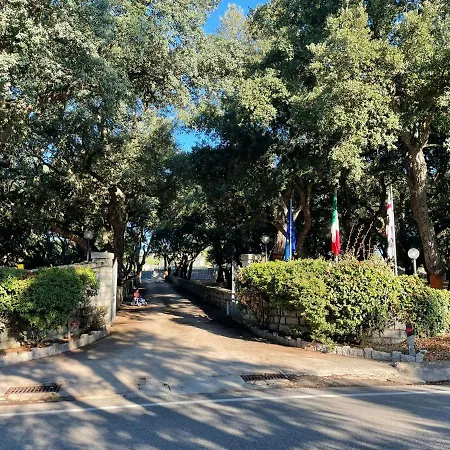 Agriturismo Santa Reparata Lantgård *
