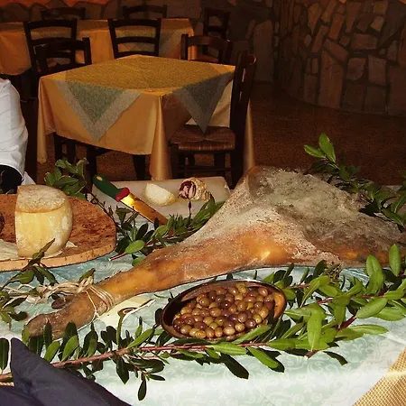 Lantgård Agriturismo Santa Reparata *